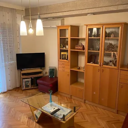 Apartman Luka + Free Parking * 자다르