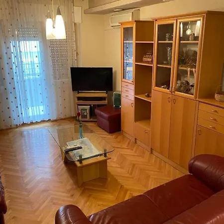 아파트 Apartman Luka + Free Parking